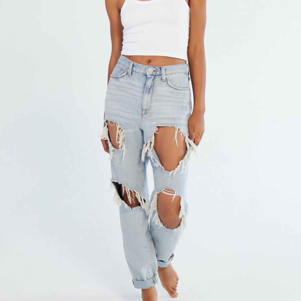 BDG Distressed Mom Jean